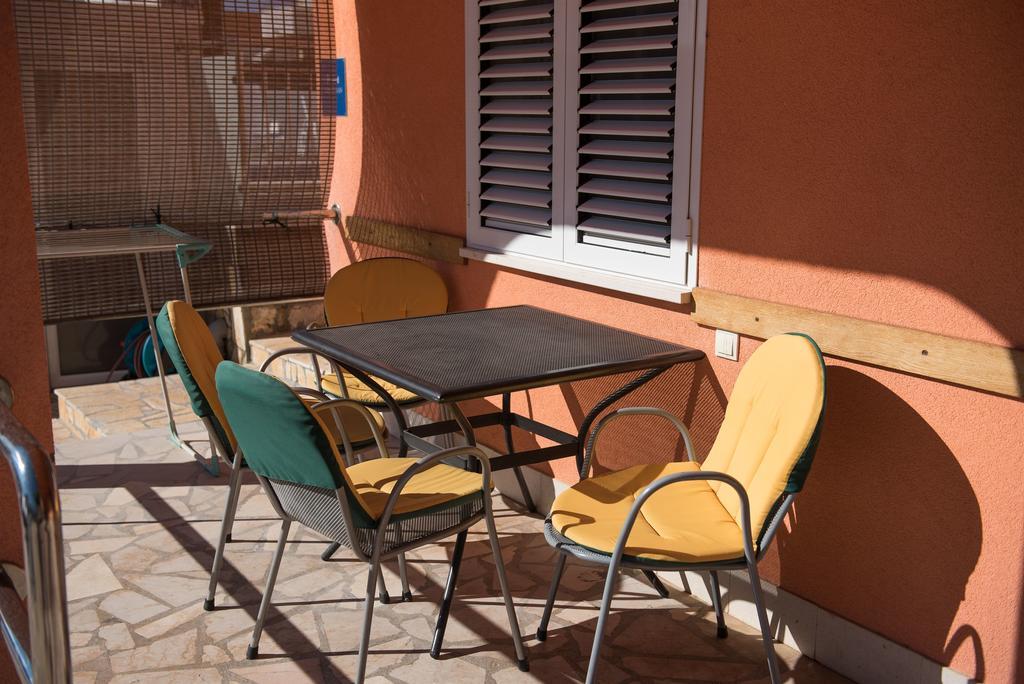 Apartments Ljubica Rogoznica  Eksteriør billede