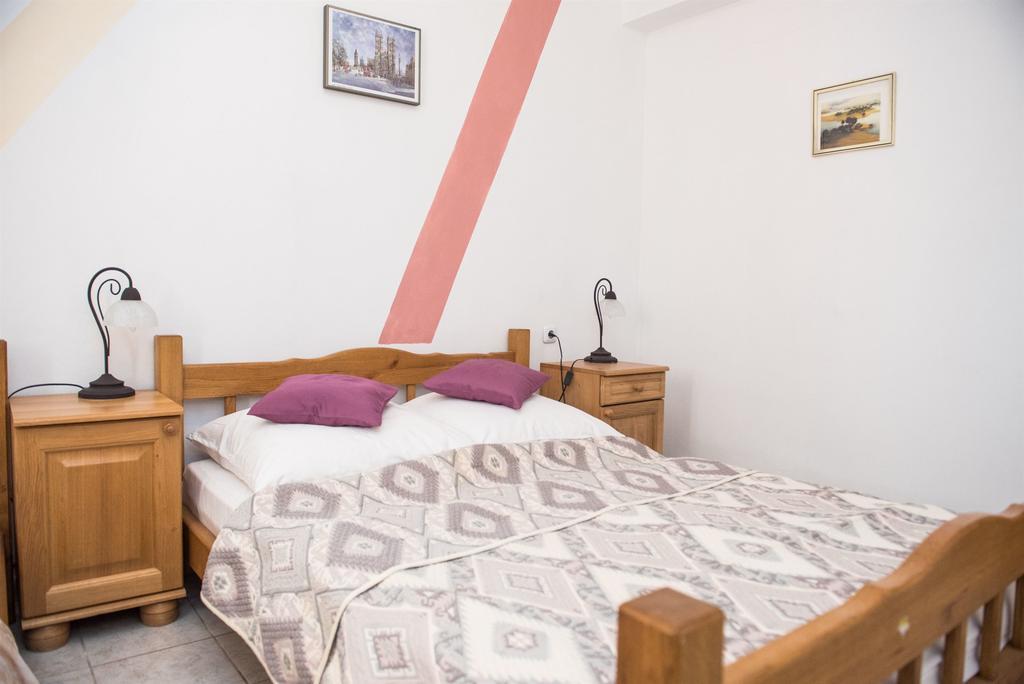 Apartments Ljubica Rogoznica  Eksteriør billede
