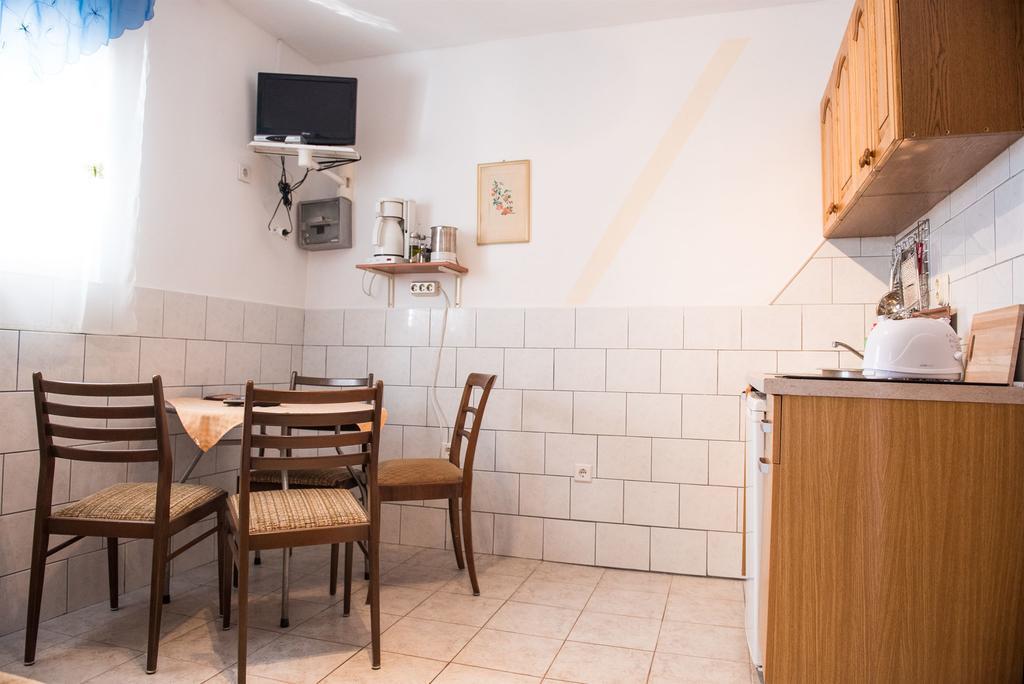 Apartments Ljubica Rogoznica  Eksteriør billede