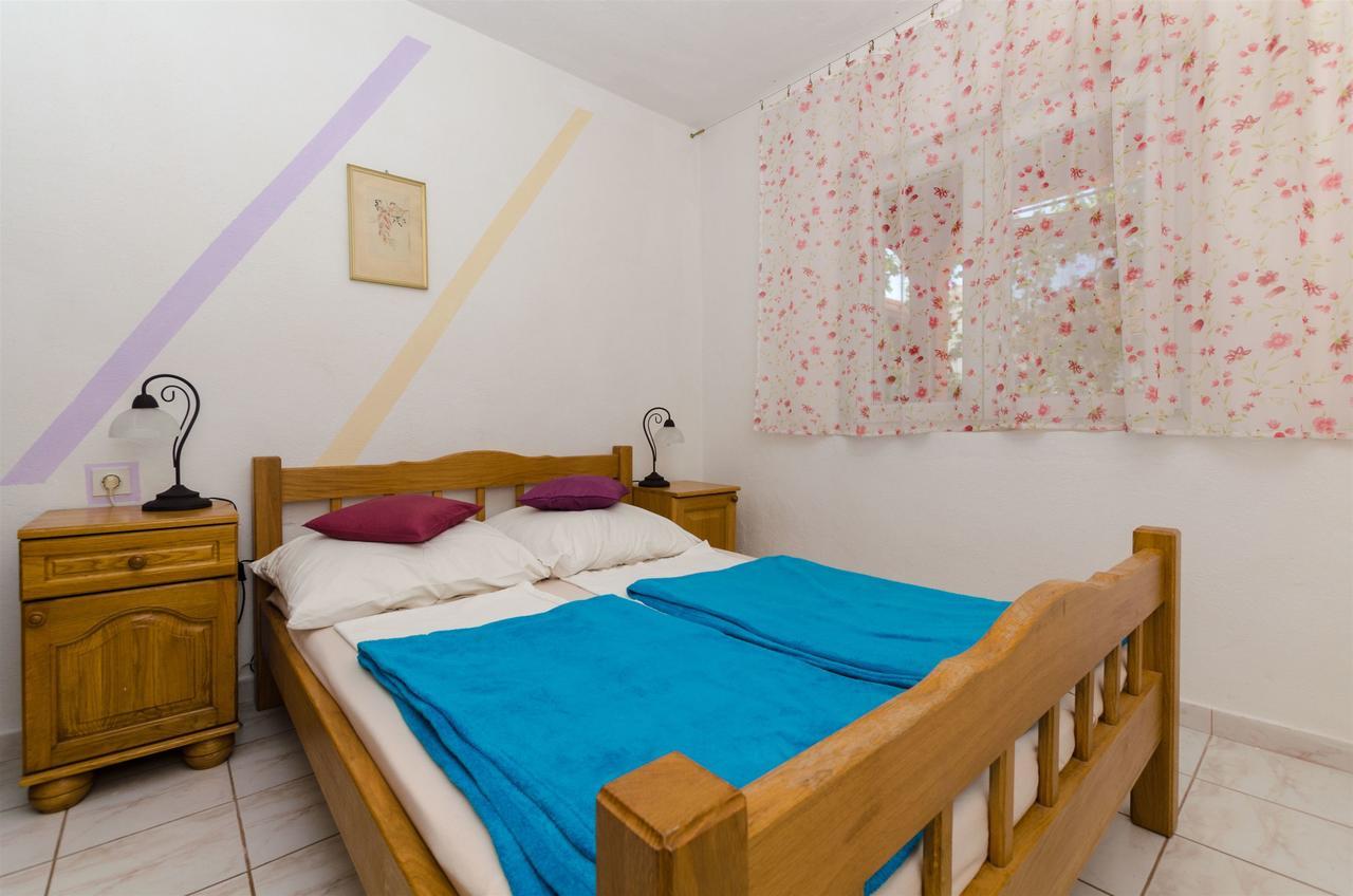 Apartments Ljubica Rogoznica  Eksteriør billede