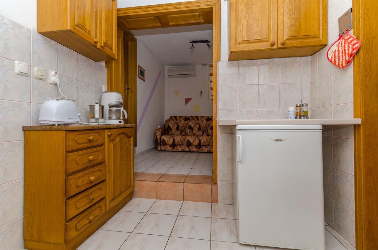 Apartments Ljubica Rogoznica  Eksteriør billede